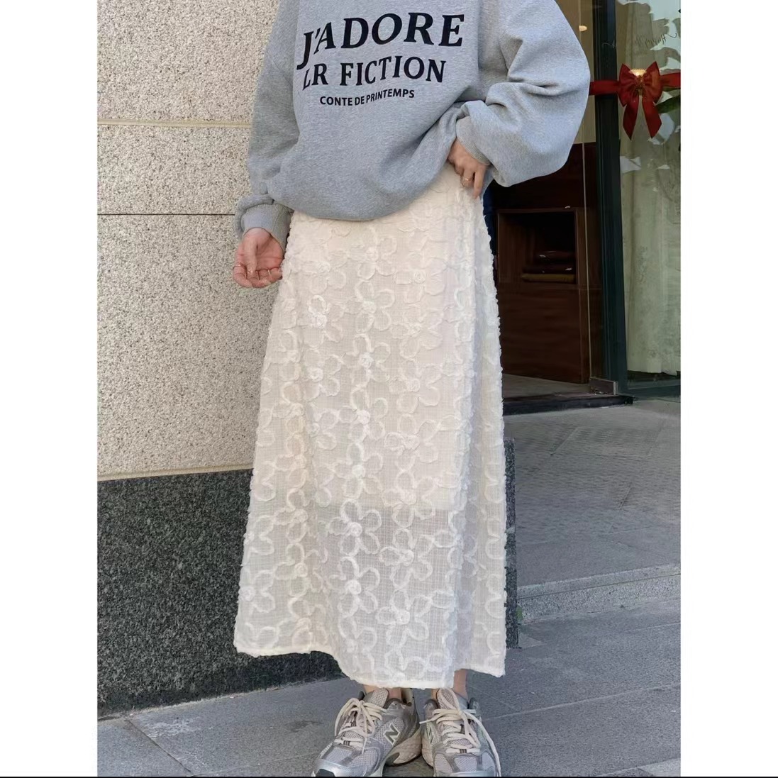 Autumn New Pearl Lightweight Lazy Hoodie with 3D Flower Skirt Set - Image 2